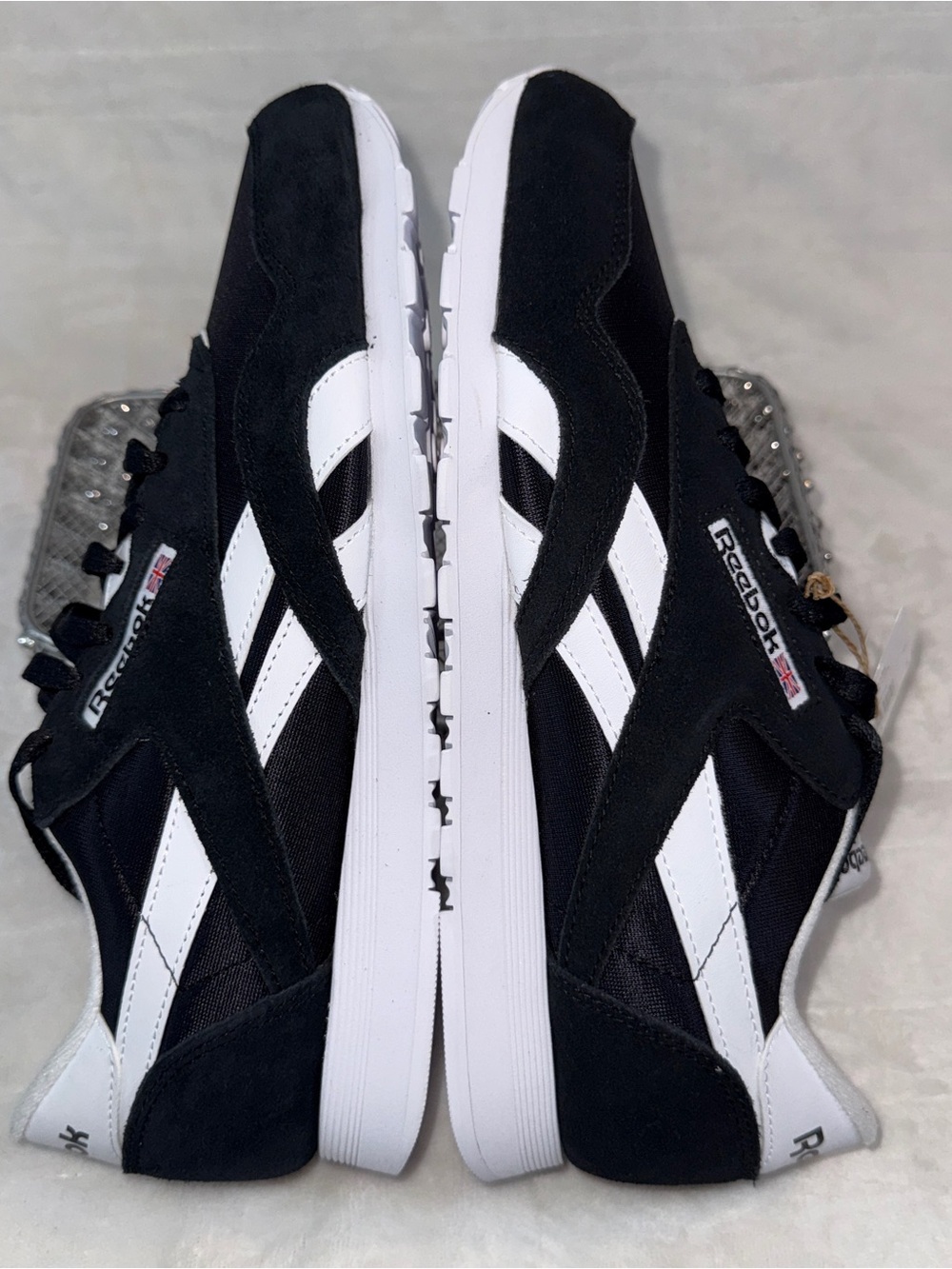 Reebok Classic Nylon Black White Men’s 11.5 NWT Running Sneakers style 100009273 - Picture 10 of 17